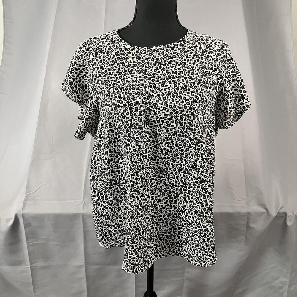 Adrianna Papell Shirt Womens Large Black White‎ Floral Print Short Sleeve Blouse